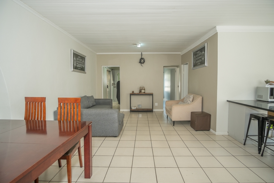 7 Bedroom Property for Sale in Wetton Western Cape